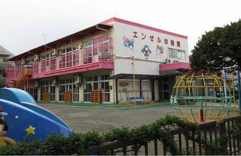 幼稚園：ｴﾝｾﾞﾙ幼稚園　141m